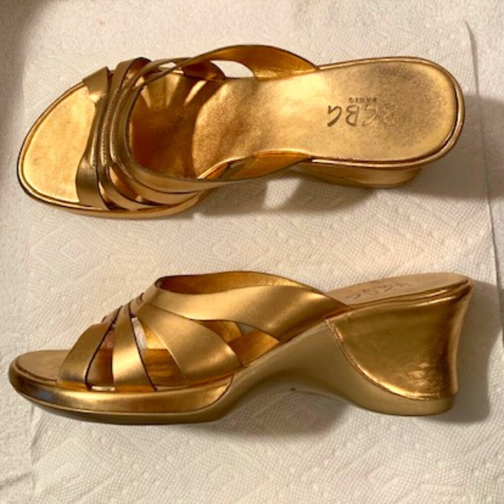 BCBG PARIS GOLD SANDALS